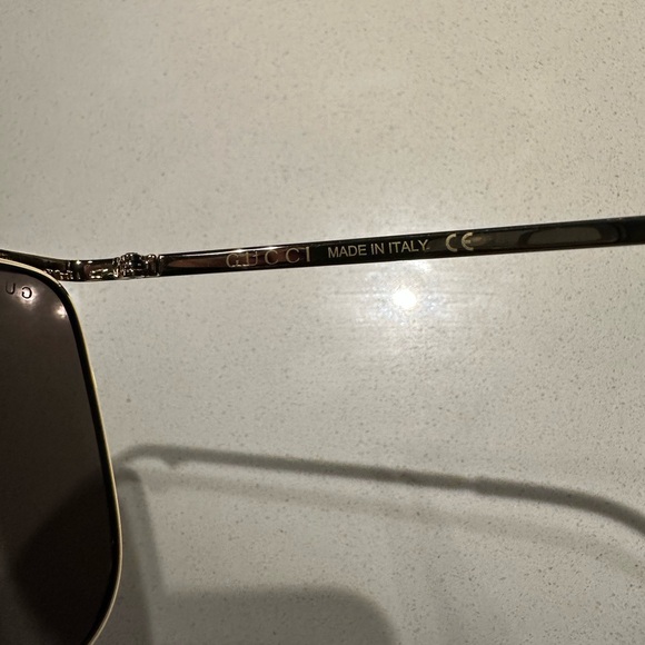 Gucci GG0821S Sunglasses - Picture 4 of 6